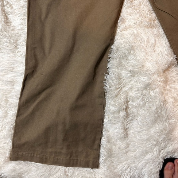 Dockers recode Dress pants size 42x32 - Picture 3 of 14